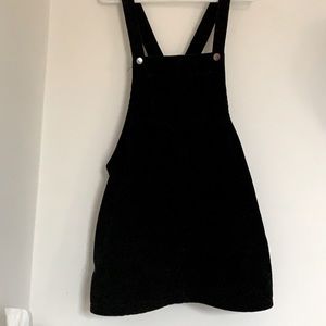 Forever 21 black corduroy women’s jumper skirt overalls size L